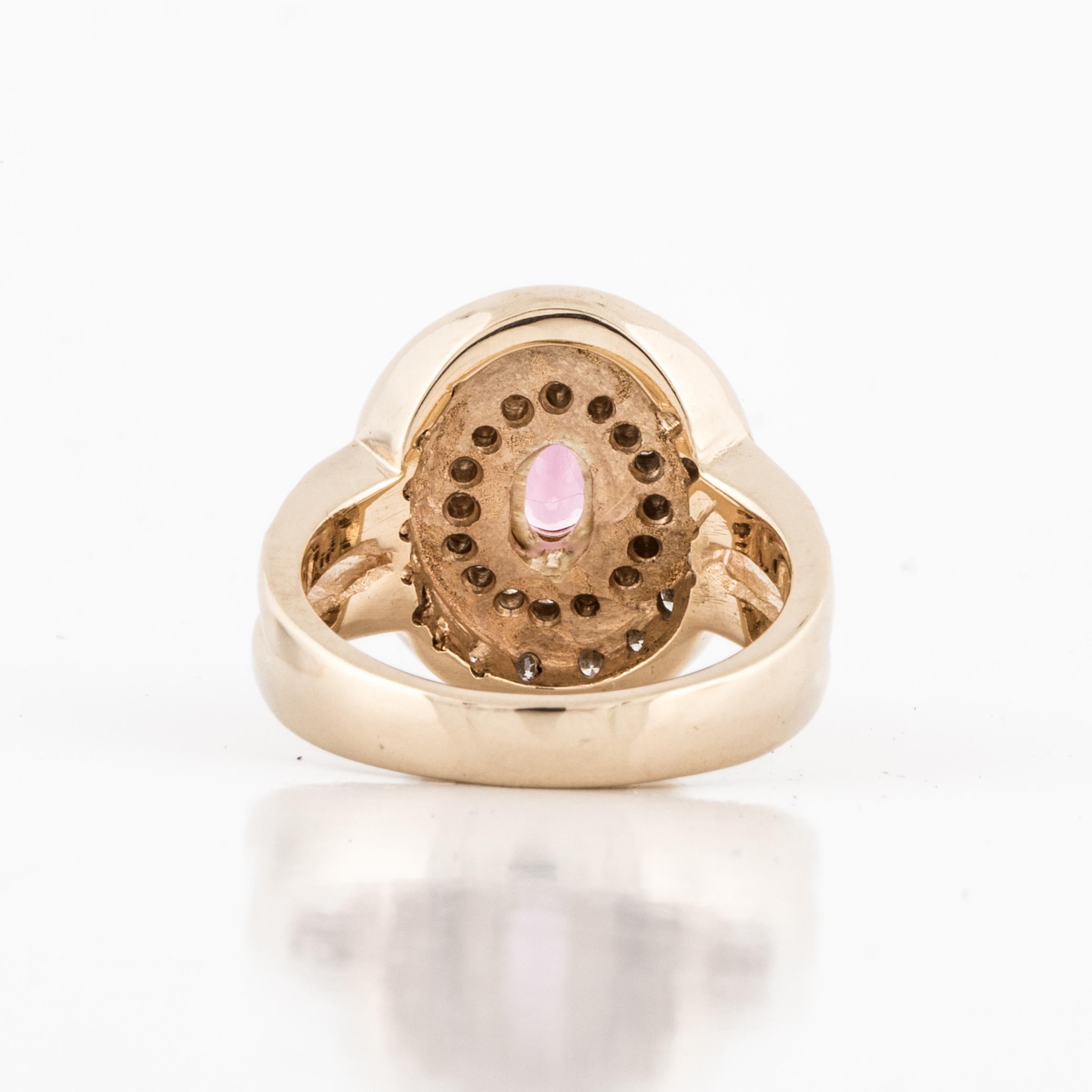 Yellow Gold Pink Spinel Diamond Ring In Good Condition In Houston, TX