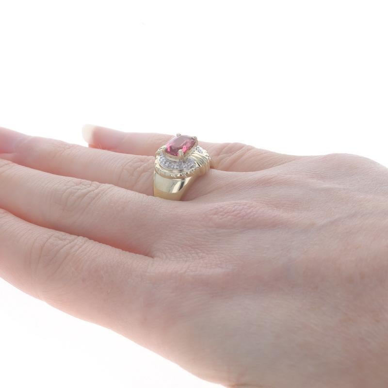Women's Yellow Gold Pink Tourmaline Diamond Ring - 14k Rectangular Cushion 1.11ctw For Sale