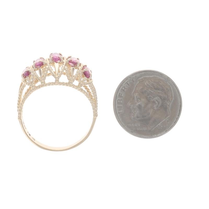 Gelbgold Rosa Turmalin Fünf-Stein-Kuppel-Ring - 14k Marquise 1,50ctw im Angebot 1