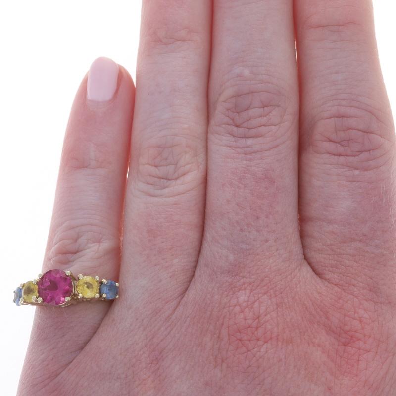 Round Cut Yellow Gold Pink Tourmaline Sapphire Five-Stone Ring - 14k Round 3.24ctw For Sale