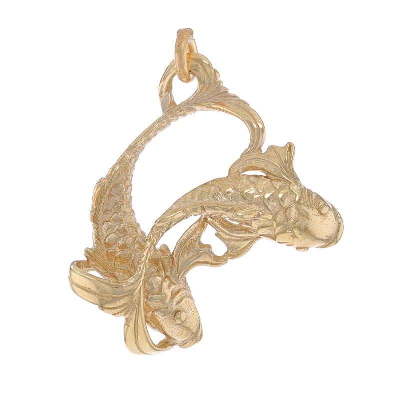 Metal Content: 14k Yellow Gold

Theme: Pisces Fish, Aquatic Life Zodiac
Features: Etched Detailing

Measurements

Tall (from stationary bail): 1 1/16