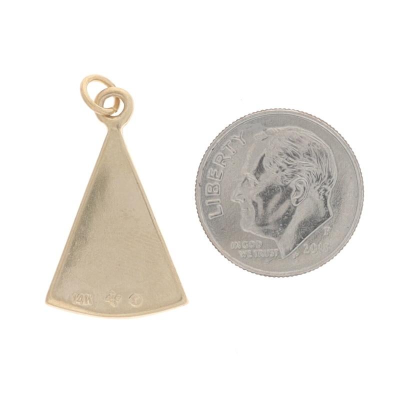 Yellow Gold Pizza Pie Slice Charm - 14k Italian Food Pendant In Excellent Condition In Greensboro, NC
