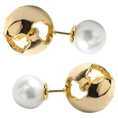 Yellow gold plated globe pearls earrings by Cristina Ramella