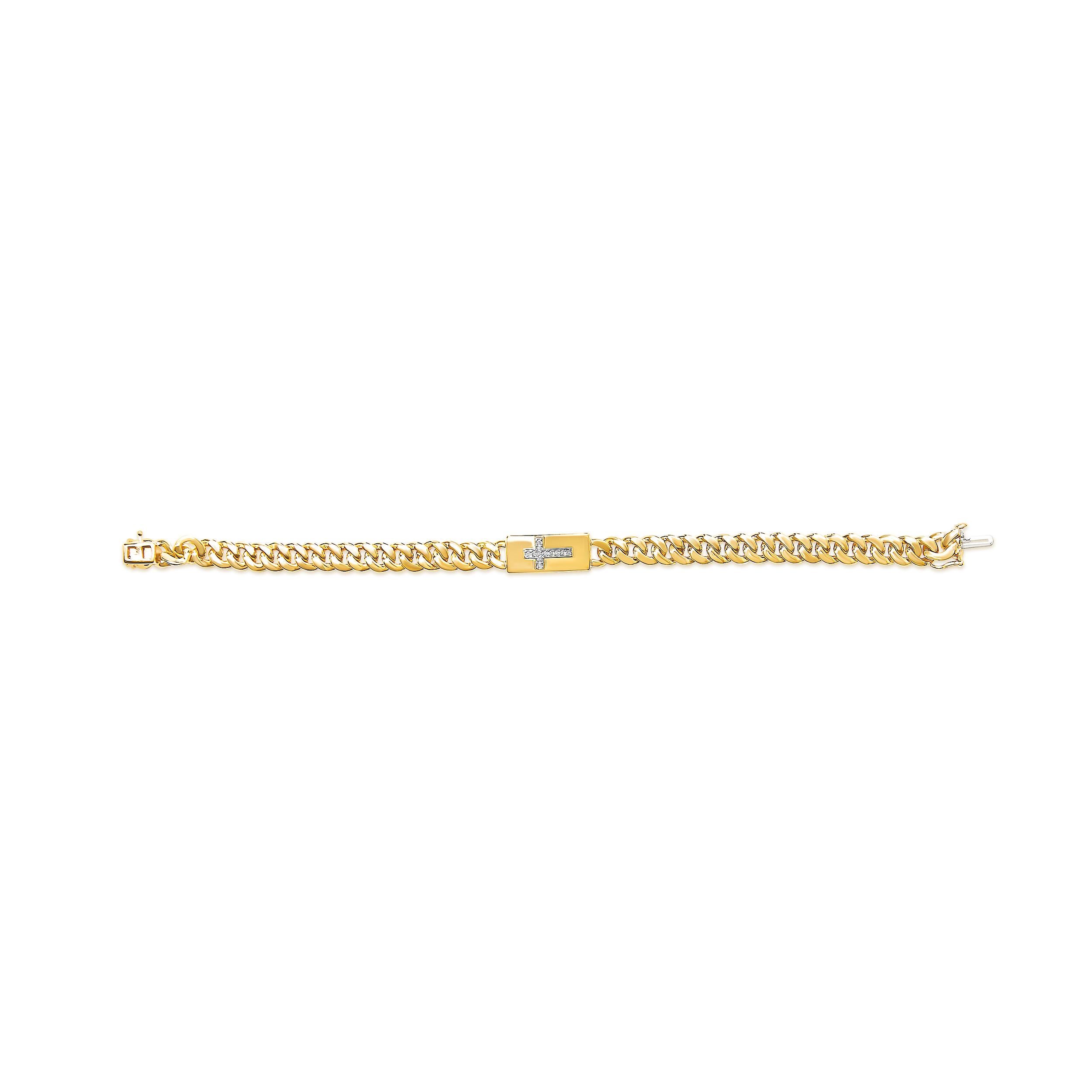Pulsera de eslabones cubanos con incrustaciones de cruces en plata chapada en oro amarillo con detalles de diamantes Corte brillante