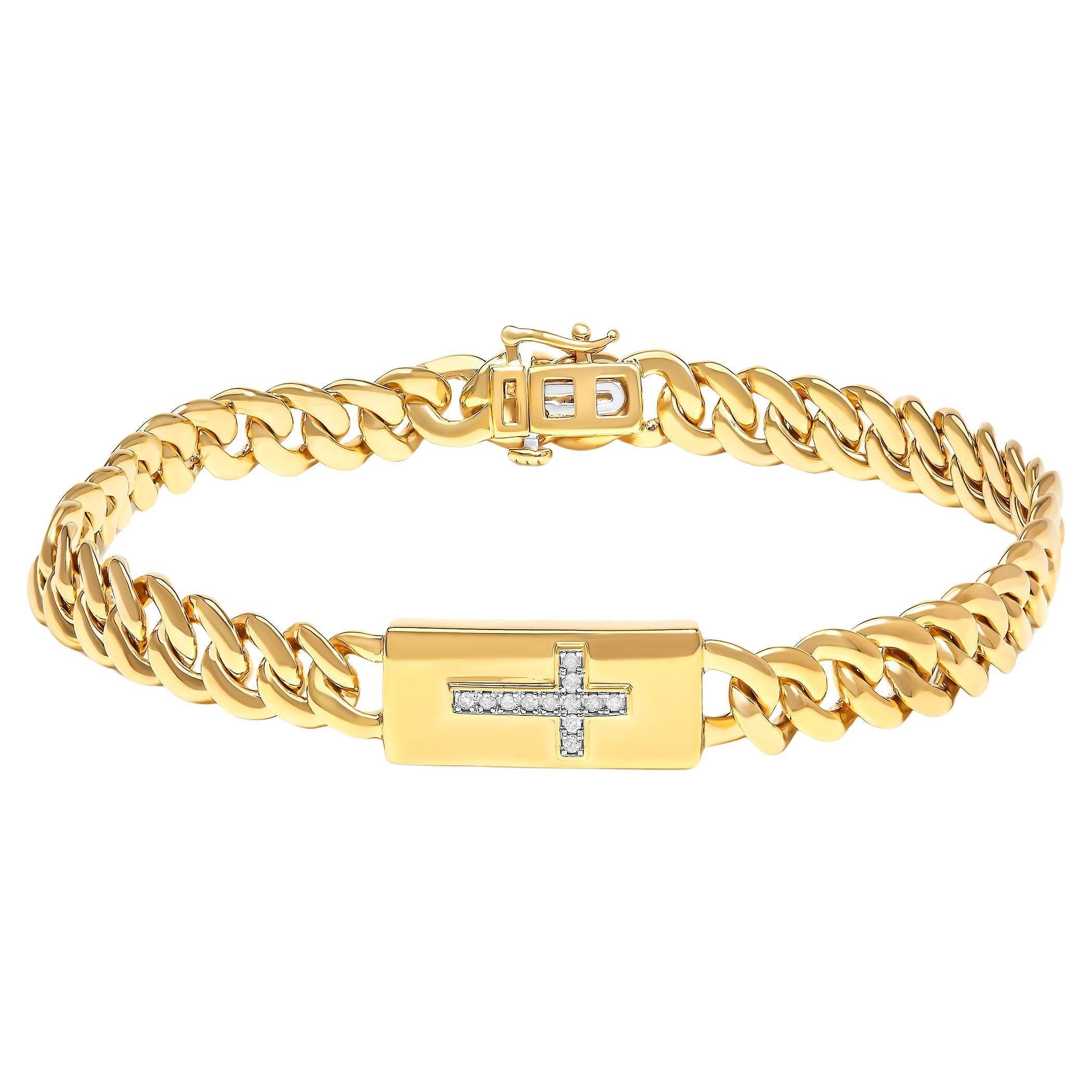 Pulsera de eslabones cubanos con incrustaciones de cruces en plata chapada en oro amarillo con detalles de diamantes