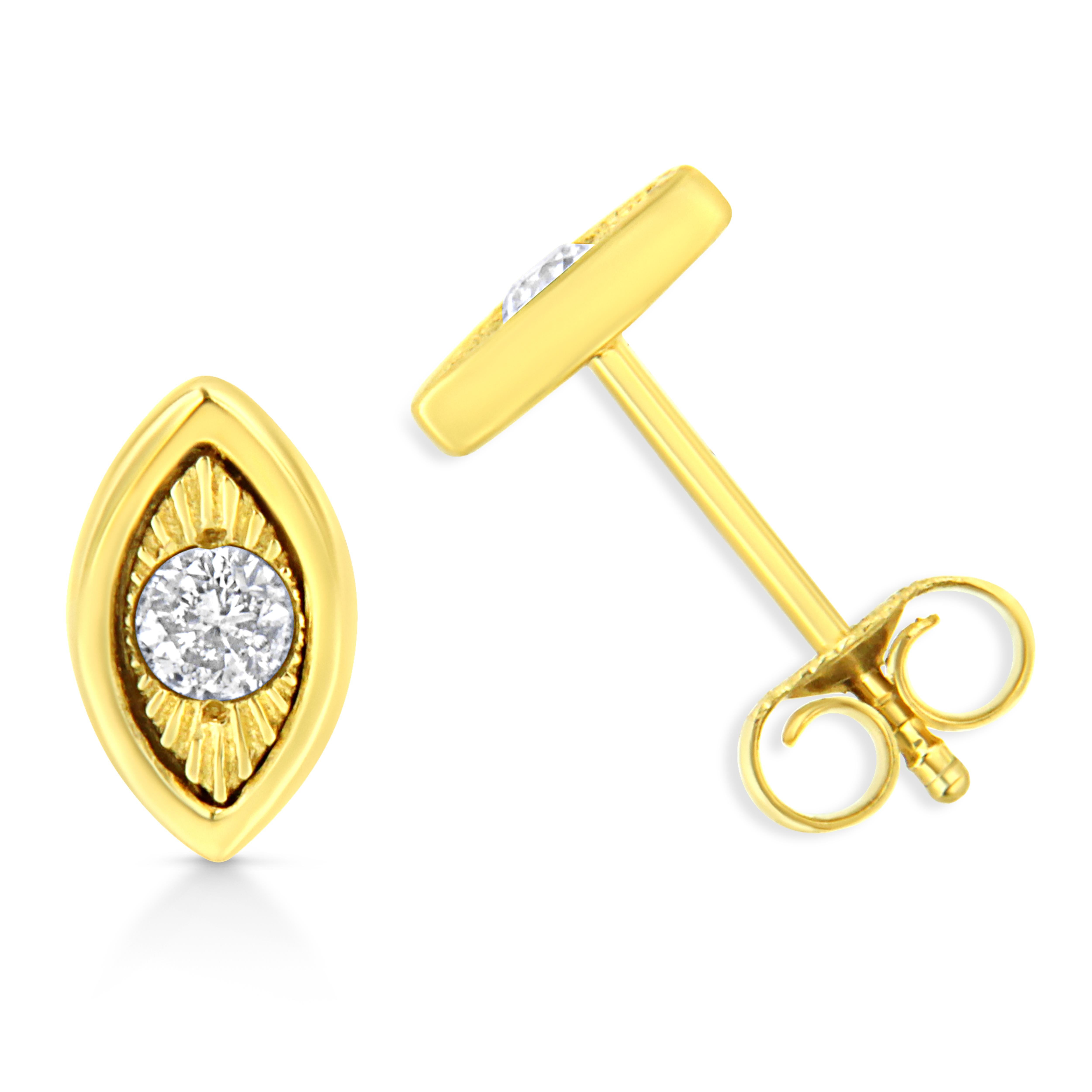Yellow Gold Plated Sterling Silver 1/10 Carat Diamond Stud Earrings In New Condition For Sale In New York, NY