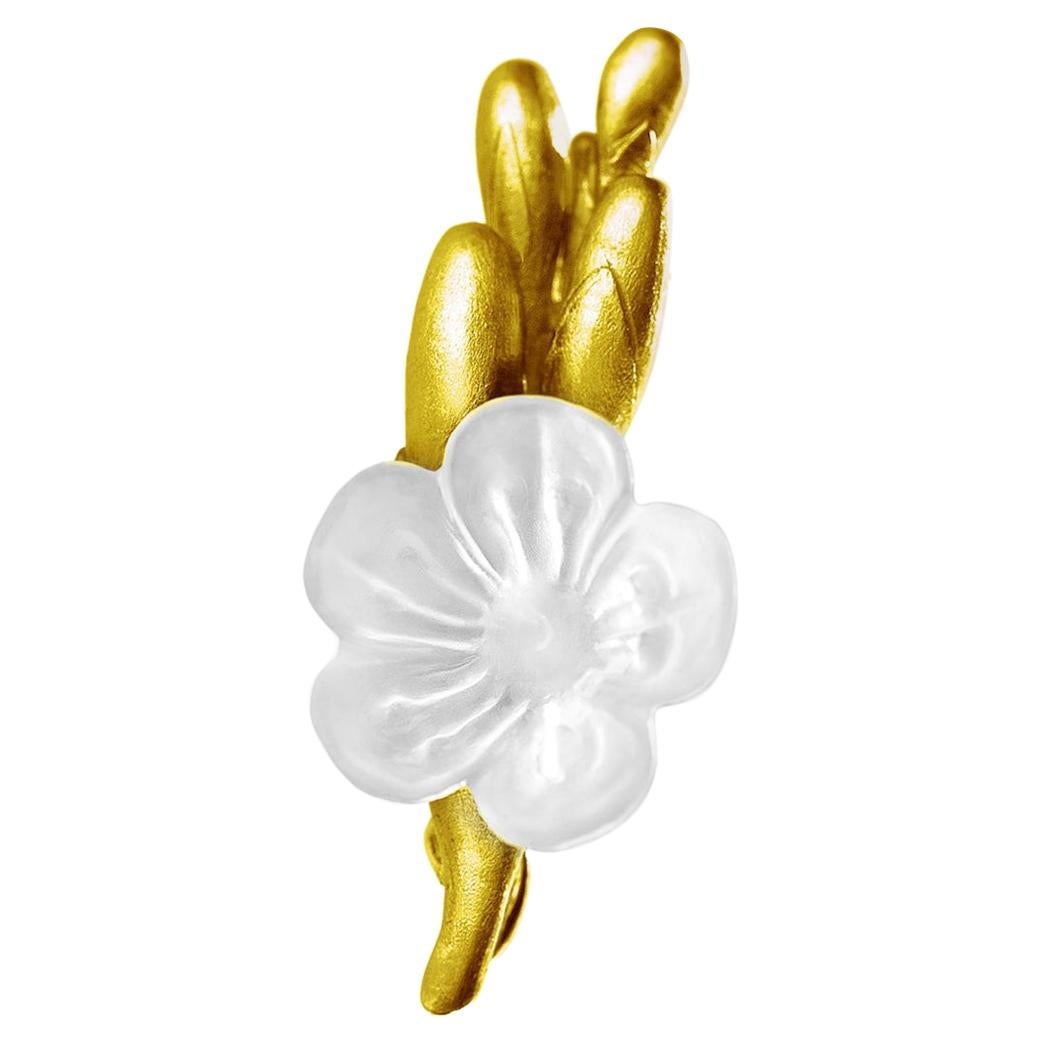 Yellow Gold-Plated Sterling Silver Contemporary Cocktail Ring with Quartz Flower