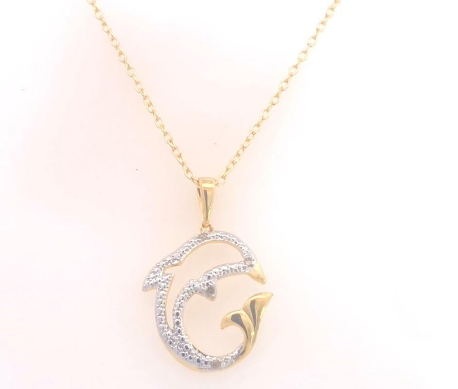 Halskette mit Delphin-Anhänger, Gelbgold Platin Sterlingsilber Diamant akzentuiert Delphin (Moderne) im Angebot