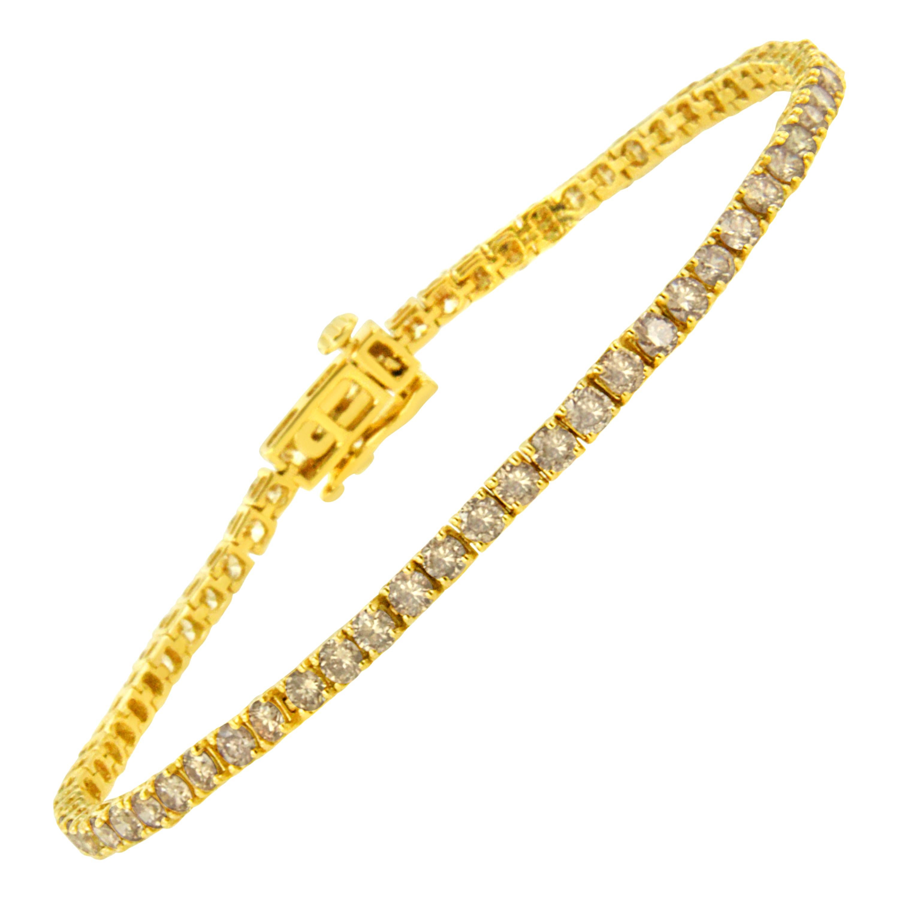 Bracelet de tennis classique en argent sterling plaqué or jaune serti de diamants de taille ronde