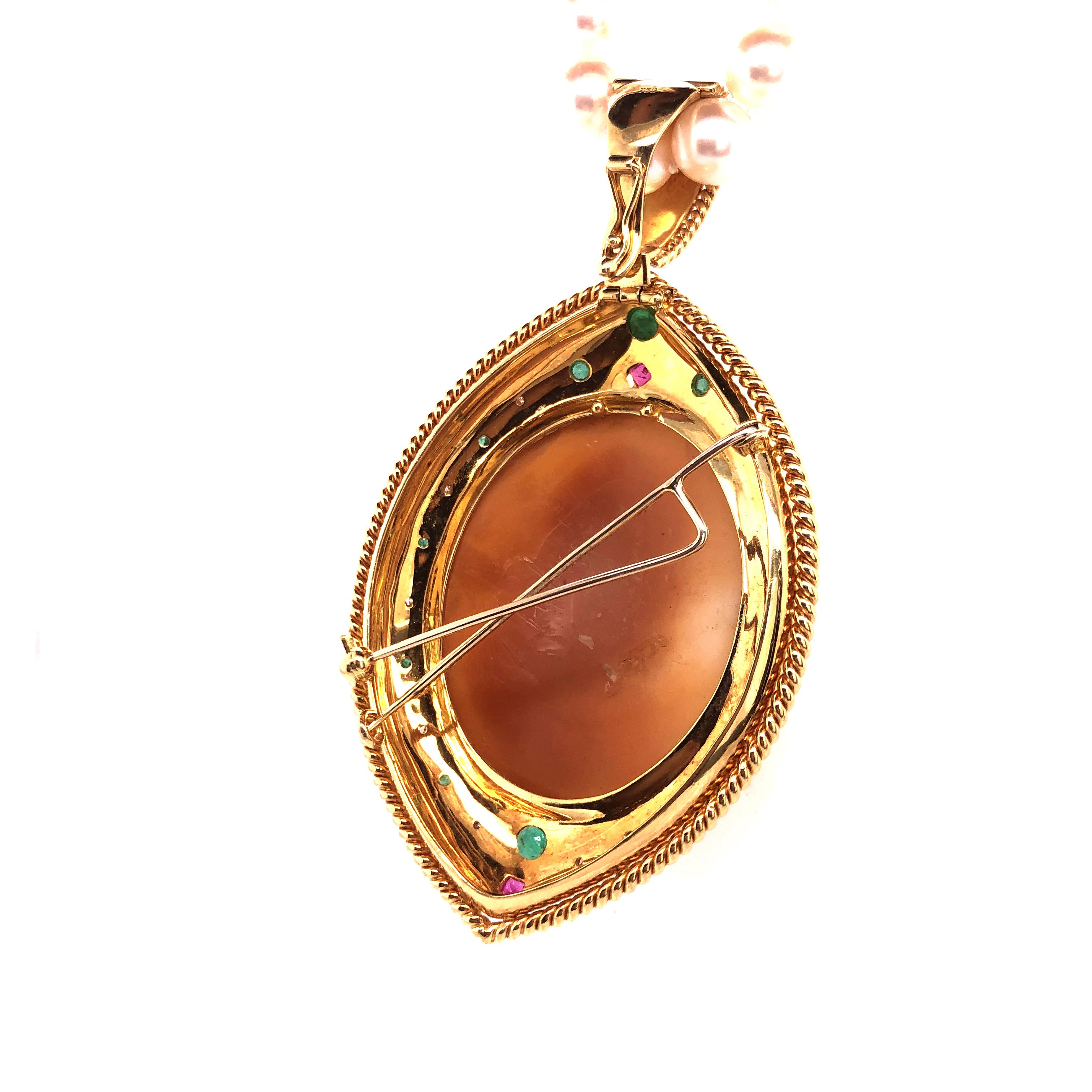 Yellow Gold Precious Stone Cameo Pendant on Pearl Necklace In Good Condition In Dallas, TX