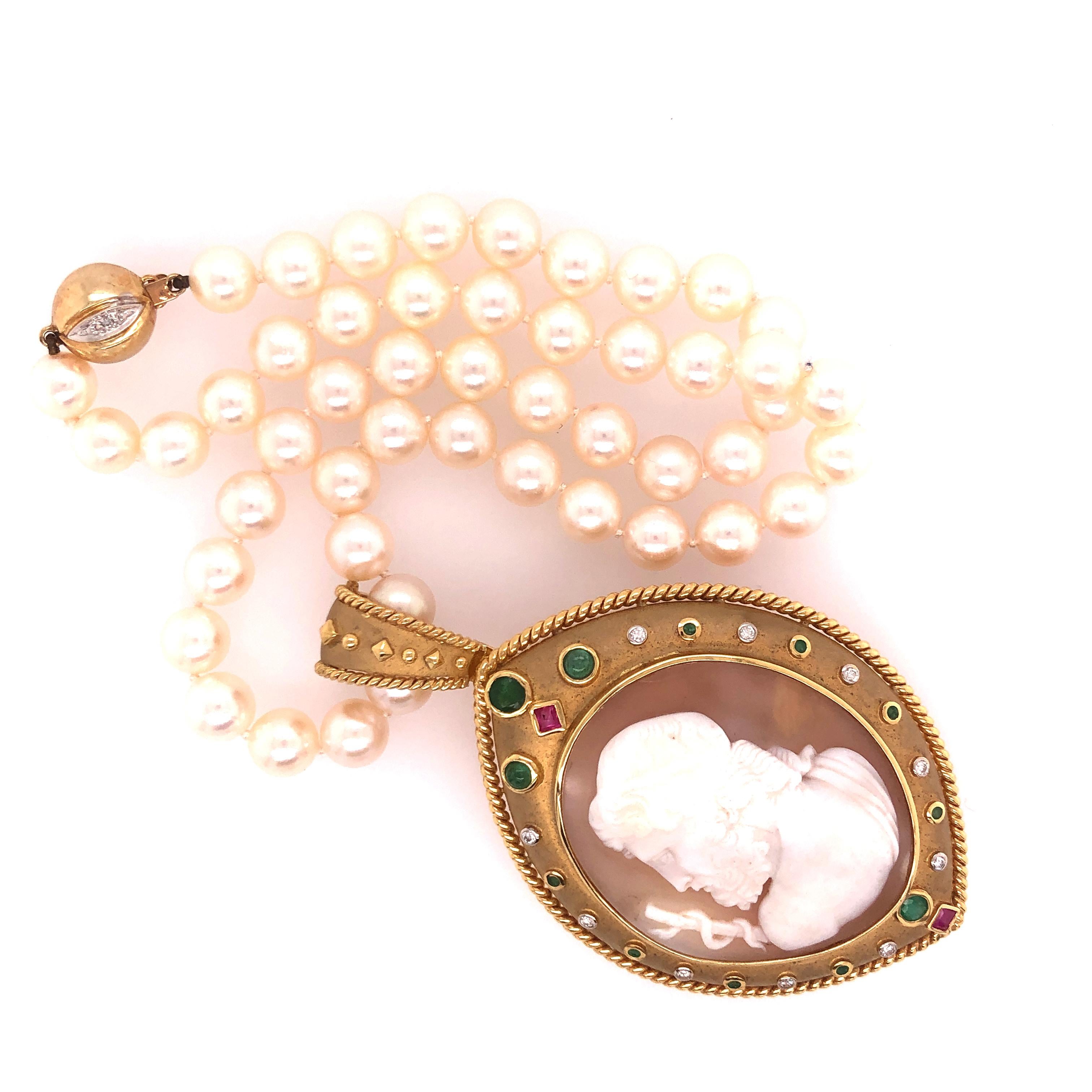 Women's Yellow Gold Precious Stone Cameo Pendant on Pearl Necklace