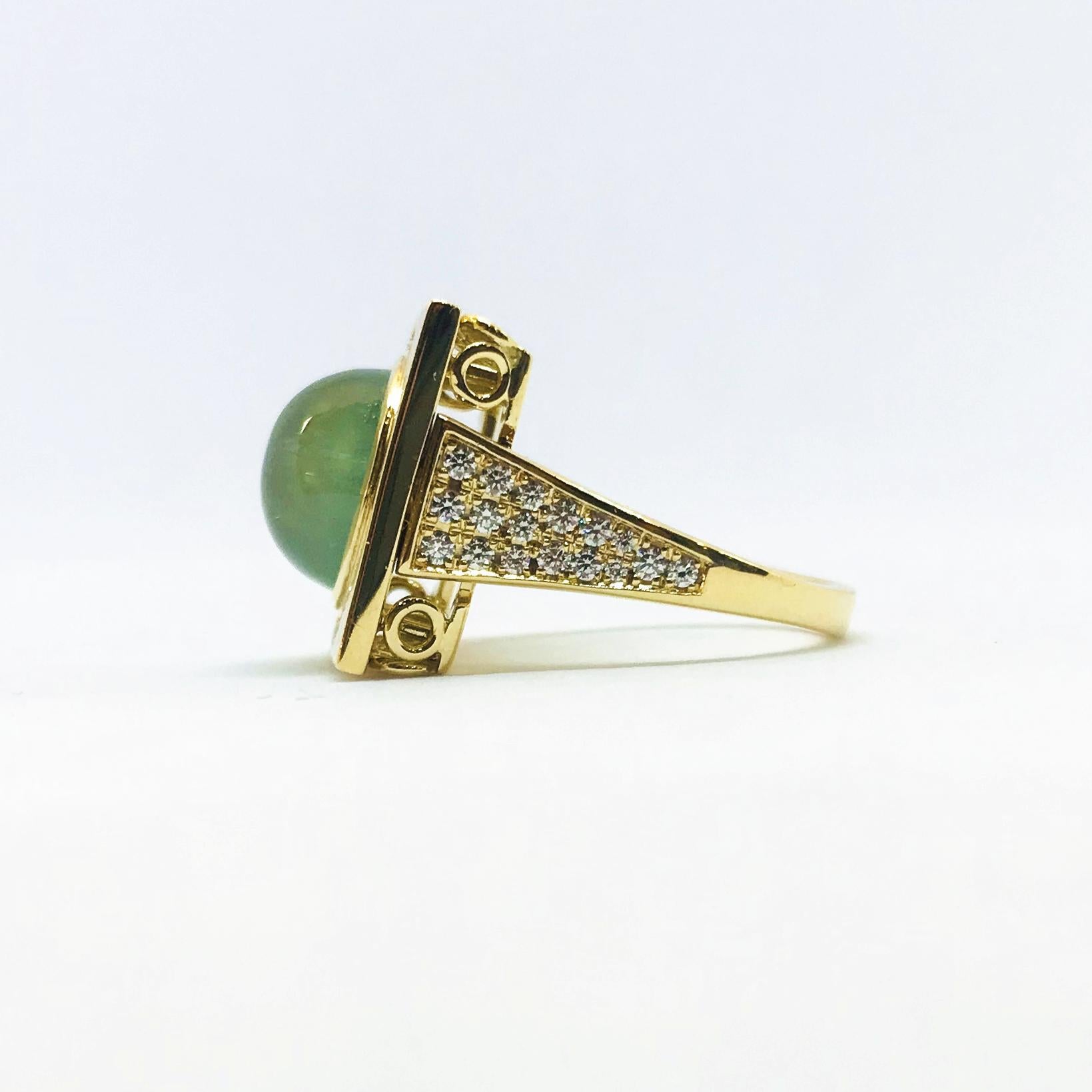 Yellow Gold Prehnite Green Enamel Diamond Ring In New Condition For Sale In San Francisco, CA