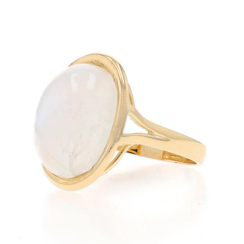 Yellow Gold Rainbow Moonstone Cocktail Solitaire Ring - 14k Oval Cabochon 9.55ct In Excellent Condition For Sale In Greensboro, NC