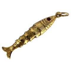 Vintage Yellow Gold Red Paste Articulated Flexible Fish Charm Pendant
