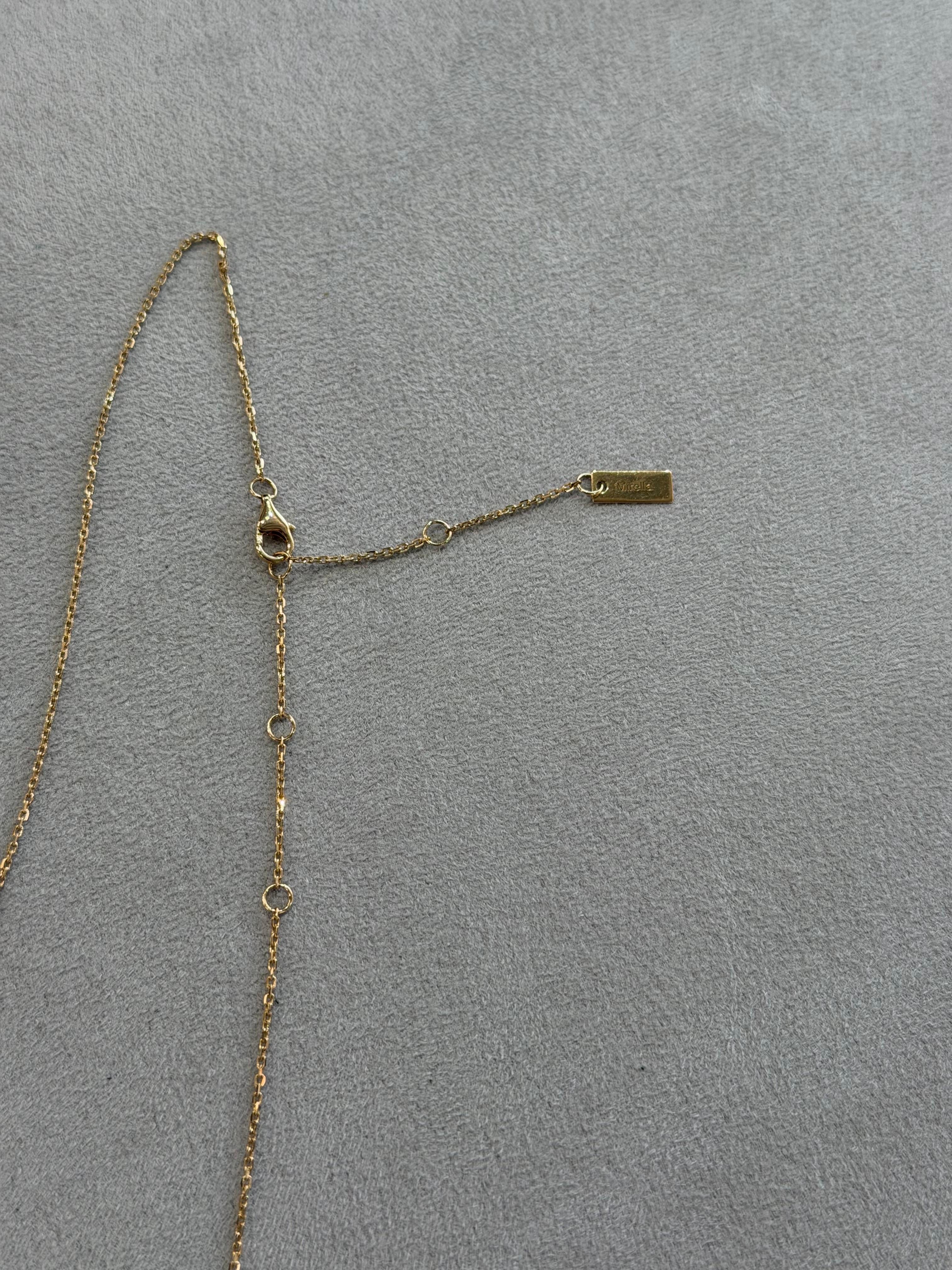 Collana con ciondolo in oro giallo con diamante regale in vendita 1