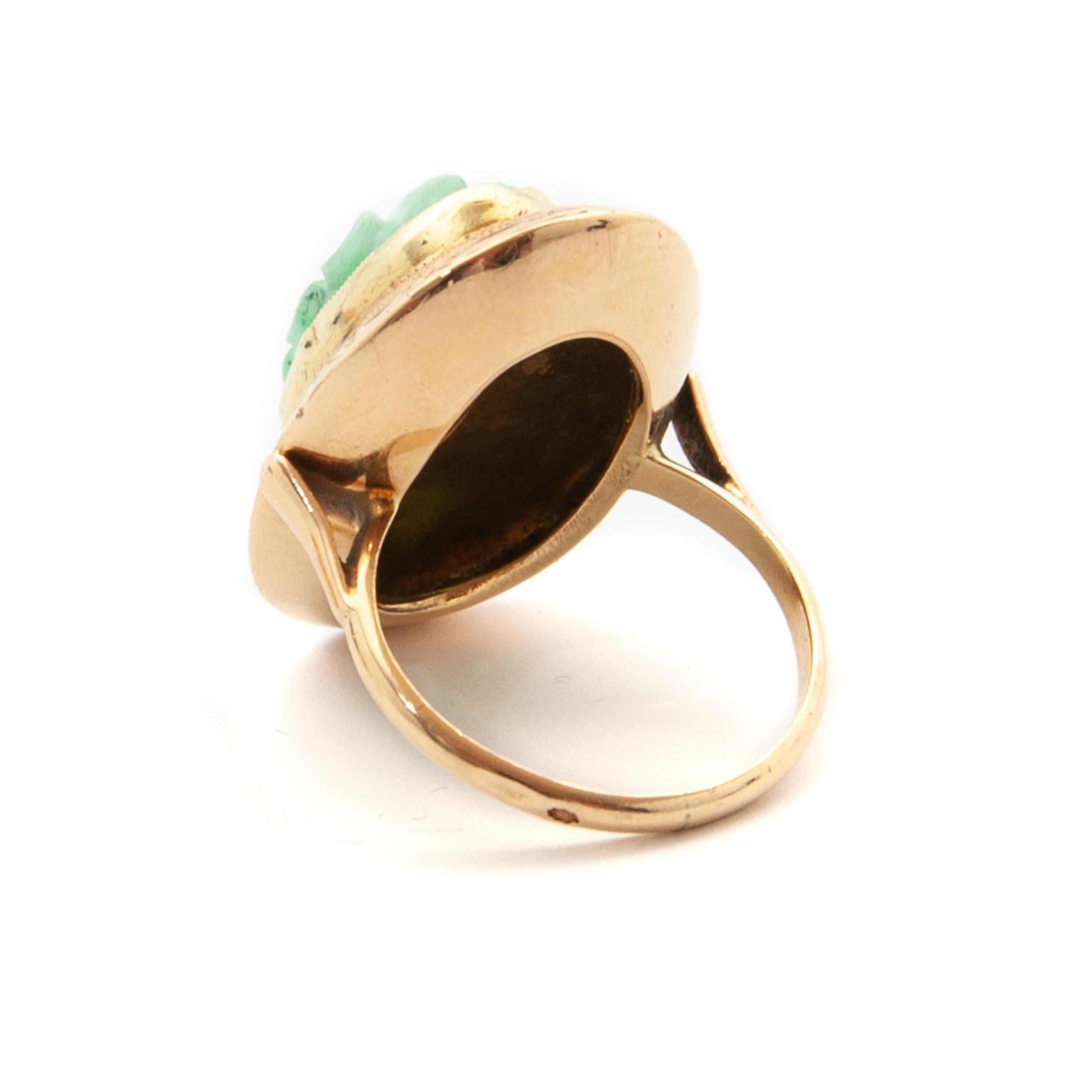 Oval Cut Apple Green Jade 14 Karat Gold Floral Carved Vintage Ring