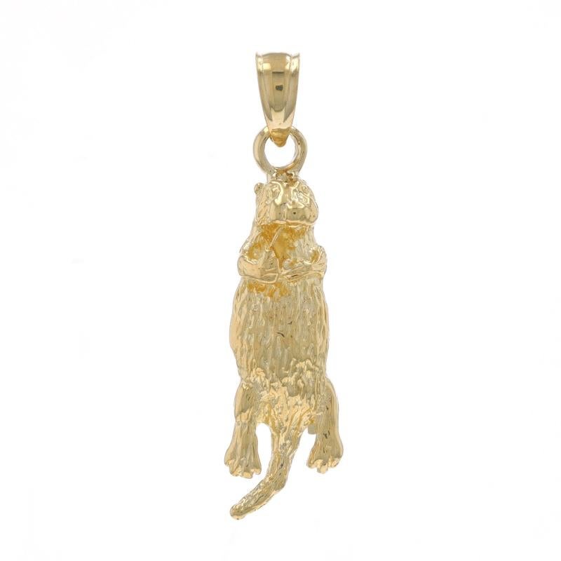 Metal Content: 14k Yellow Gold

Theme: Restful Otter
Features: Textured Detailing

Measurements

Tall (from stationary bail): 1 1/32