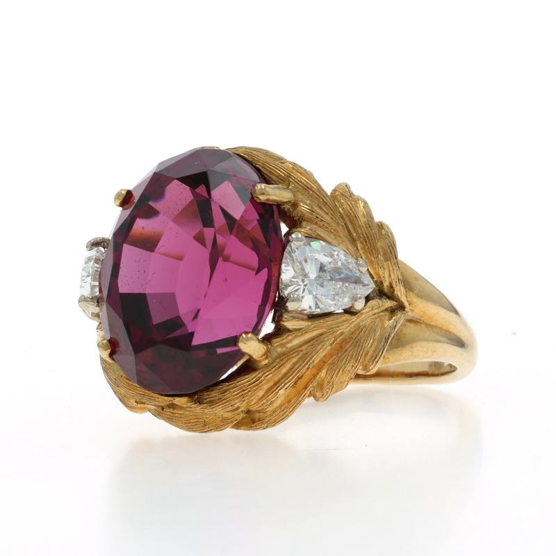Anello da cocktail d'epoca in oro giallo con granato rodolite e diamanti 7