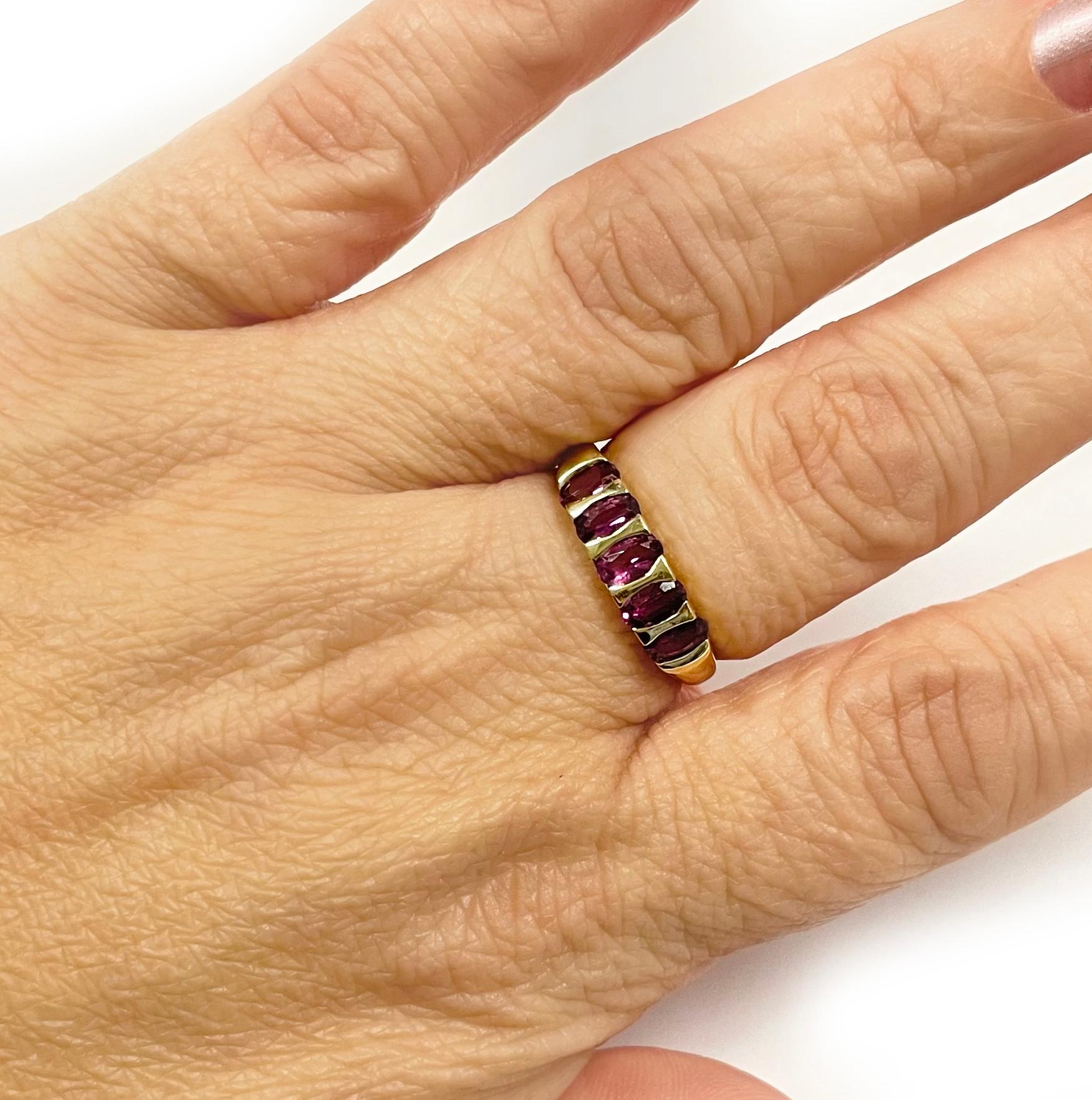 Yellow Gold Rhodolite Garnet Ring In Good Condition For Sale In Palm Desert, CA