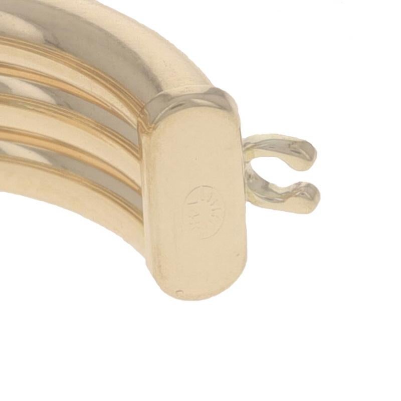 Yellow Gold Ribbed Huggie Hoop Earrings - 14k Round Pierced For Sale 1