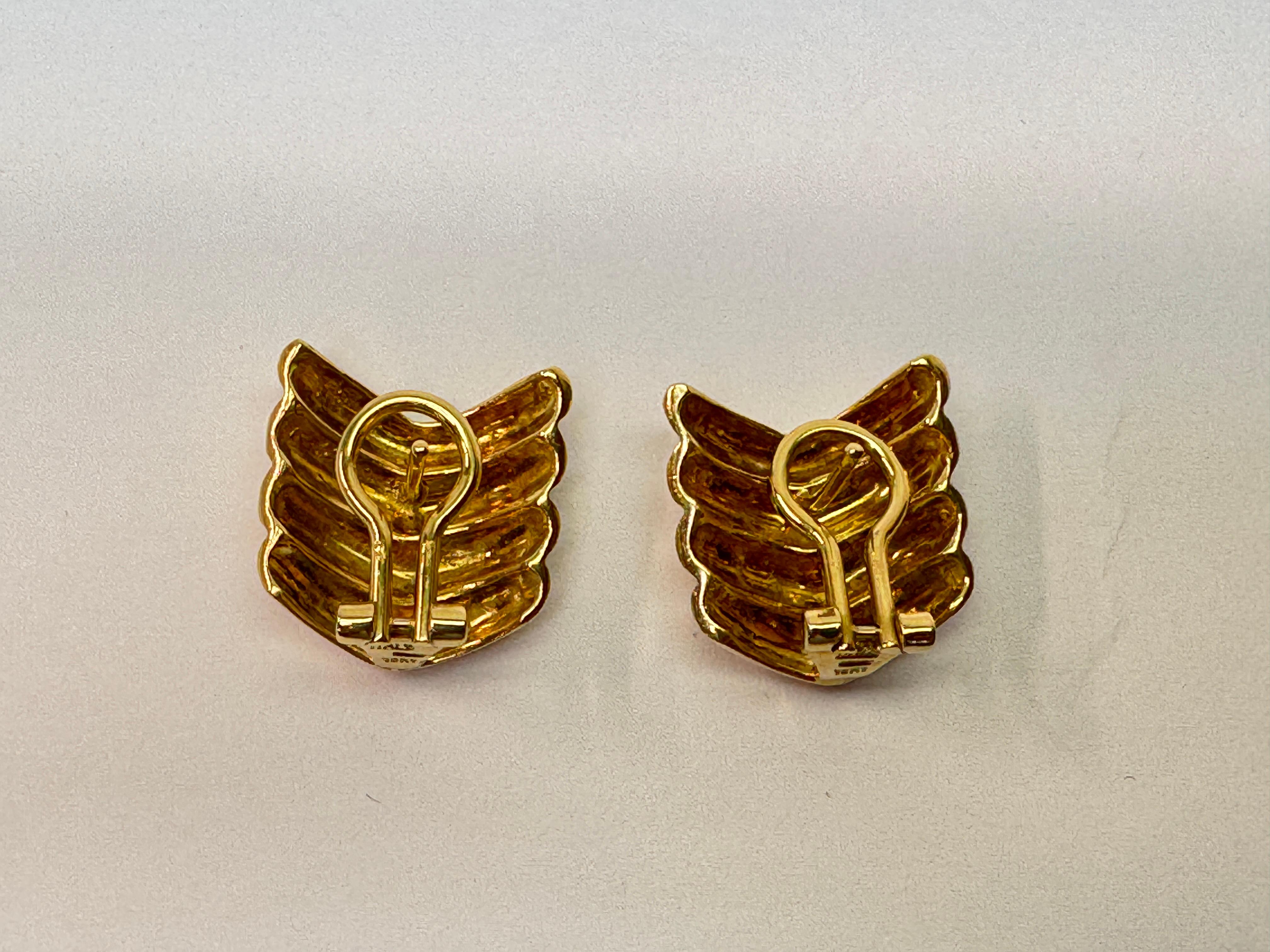 Women's or Men's Yellow Gold Ridged Chevron Earrings For Sale