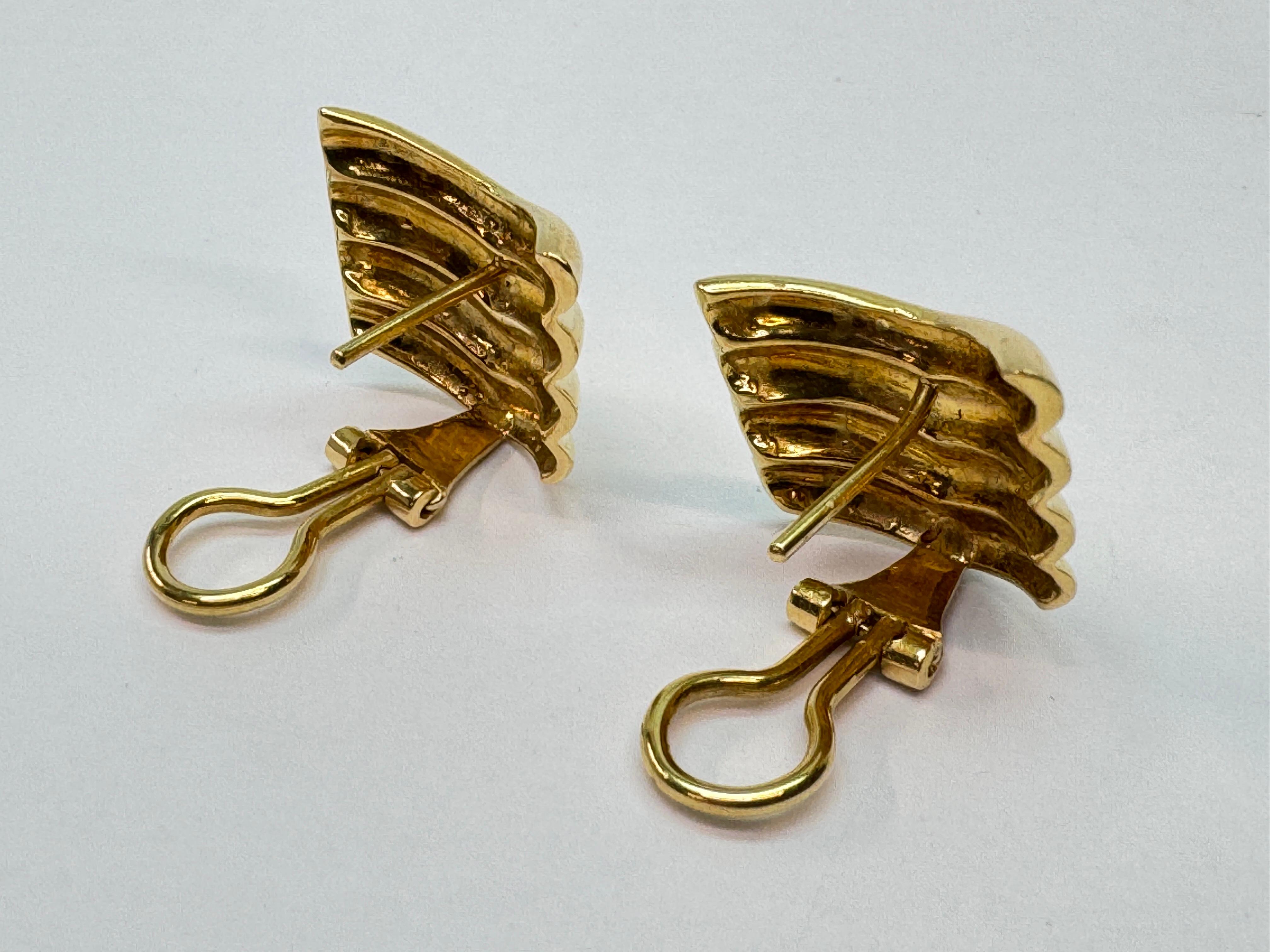 Yellow Gold Ridged Chevron Earrings For Sale 4