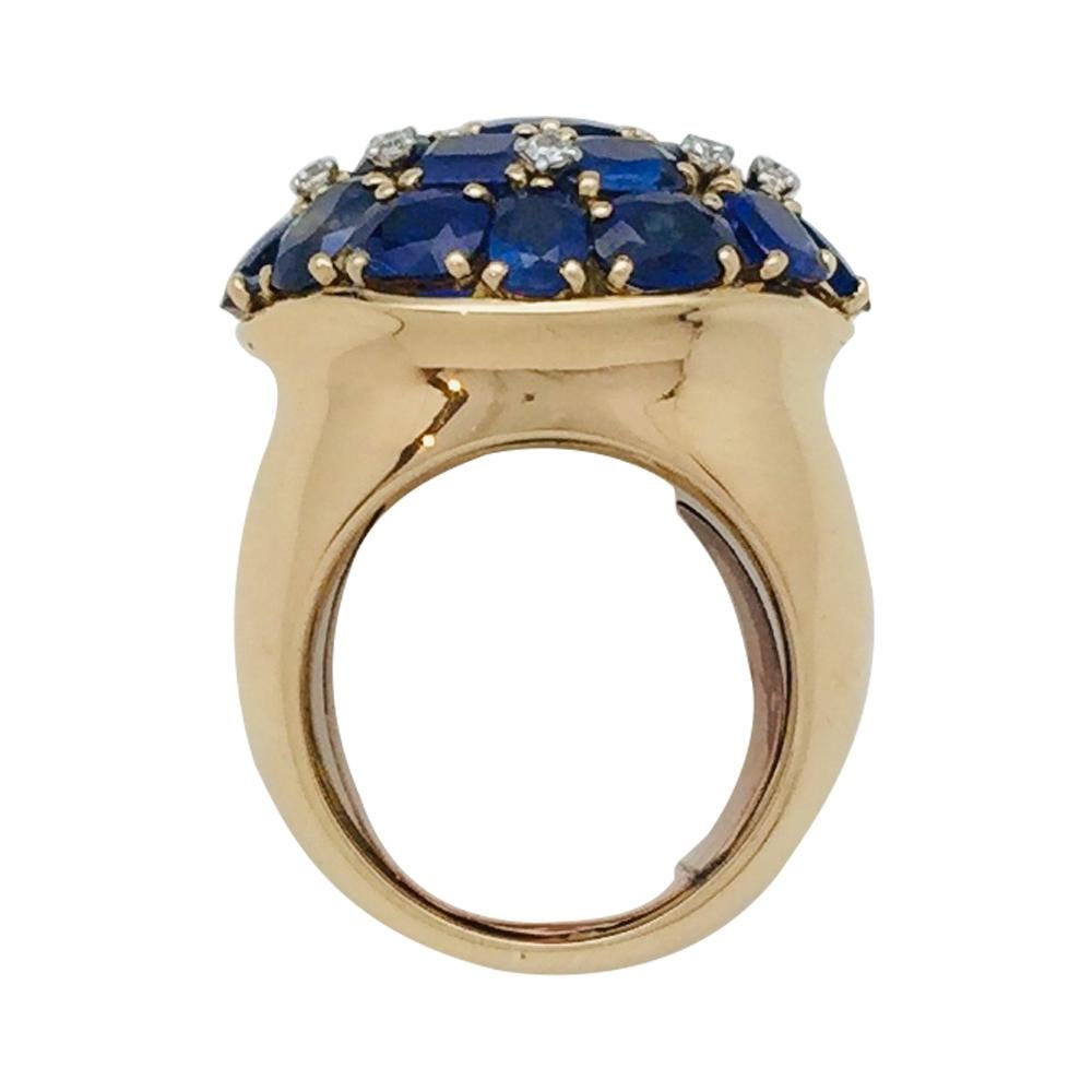 Yellow Gold Ring, Sapphires and Diamonds In Good Condition For Sale In Paris, IDF