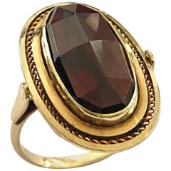 Yellow Gold Ring, Set with a Natural Garnet, Holland, circa 1950