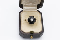 Yellow Gold Ring with Diamond and Fancy-Cut Onyx