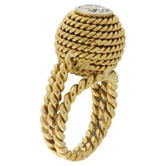 Yellow gold ring with HRD certified 1.11 ct diamond