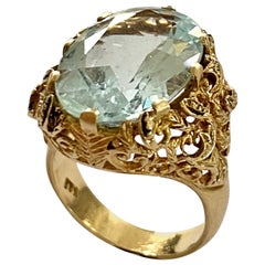 Yellow Gold Roing with Aquamarine 9.51 Carat, Germany, 1970 Yellow Gold Roing with Aquamarine 9.51 Carat, Germany, 1970