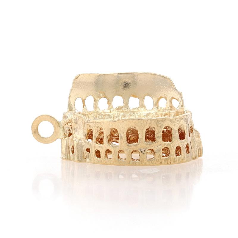Metal Content: 18k Yellow Gold

Theme: Roman Colosseum, Flavian Amphitheatre

Measurements
Tall (from stationary bail): 1