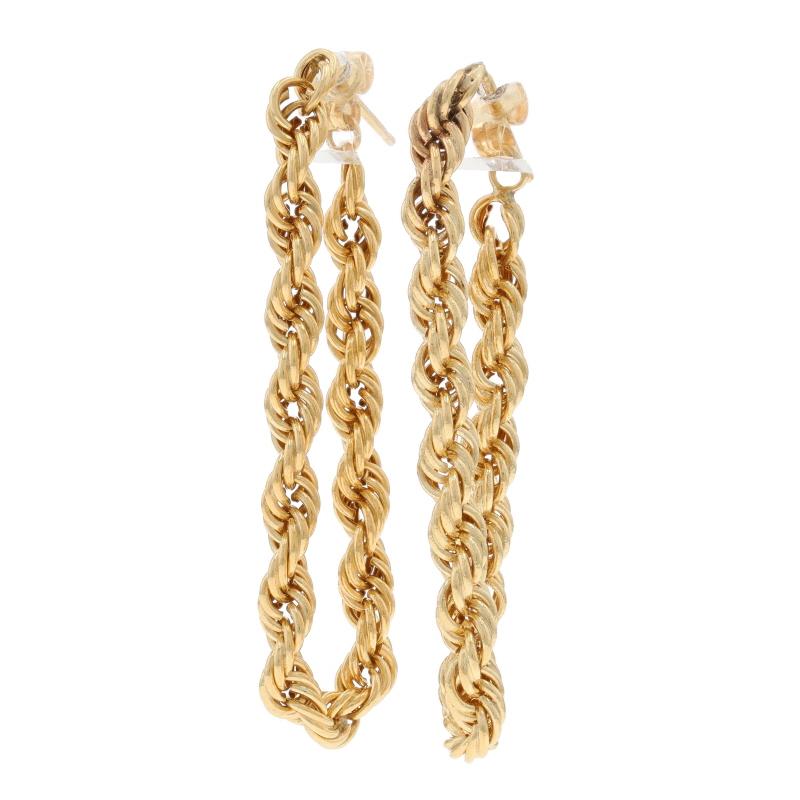 Contenuto del metallo: Oro giallo 14k

Stile: A cerchio
Tipo di chiusura: Chiusura a farfalla
Tema: Catena di corda
Caratteristiche: Schiene collegate

Misure

Altezza: 1 25/32