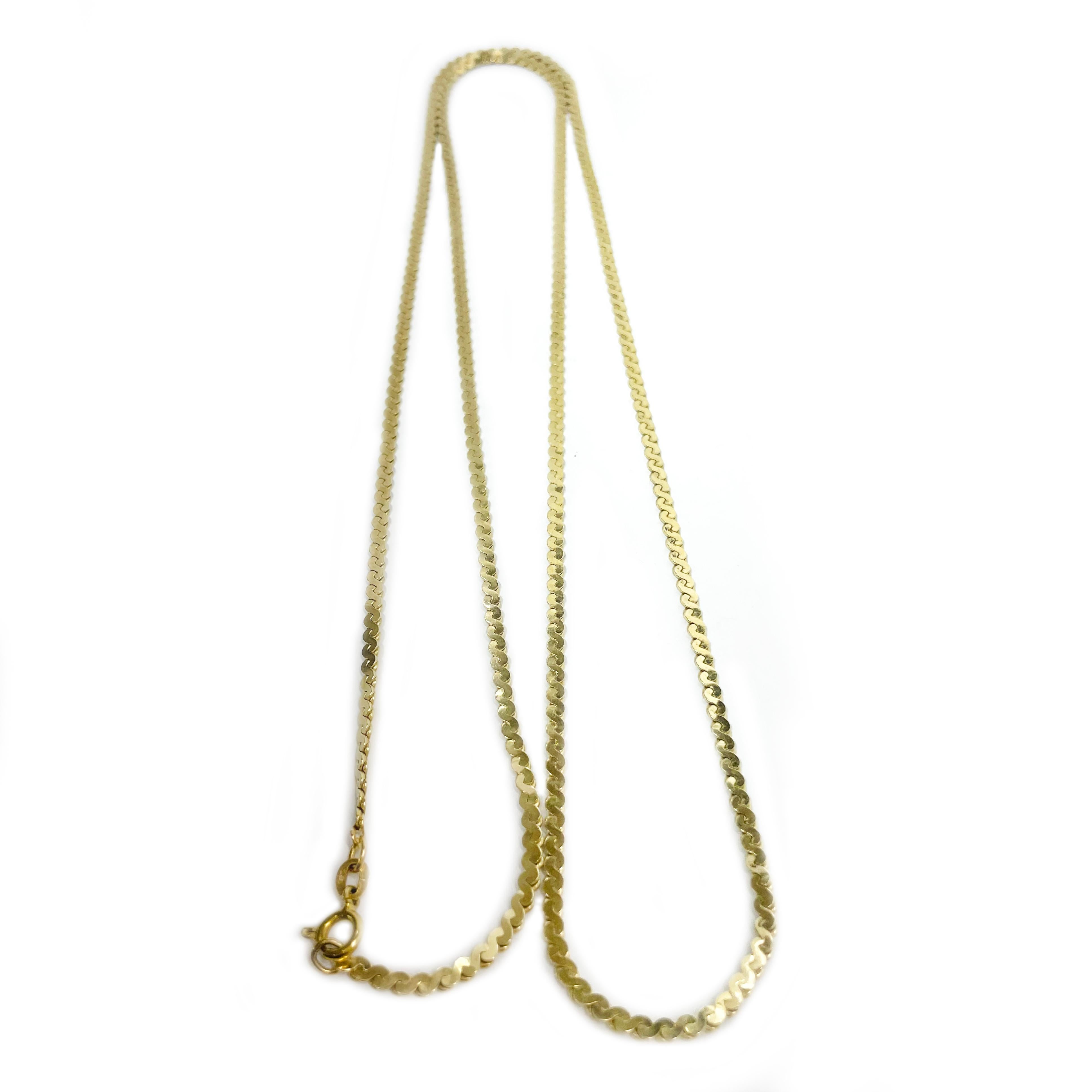 14 Karat Yellow Gold Serpentine Chain Necklace. The old-style chain is 2.5mm wide and rope length 33