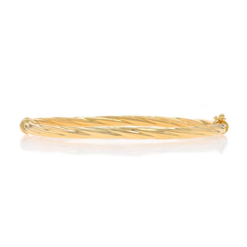 Metal Content: 18k Yellow Gold

Style: Bangle
Fastening Type: Side Safety Clasp
Theme: Rope Twist

Measurements

Side Width: 1/4