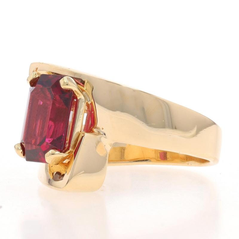 Women's Yellow Gold Rubellite Tourmaline Bypass Solitaire Ring - 14k Emerald Cut 2.34ct For Sale