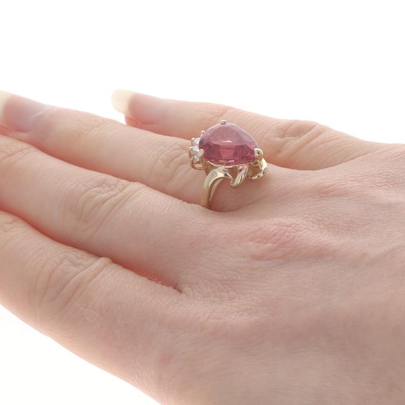 Yellow Gold Rubellite Tourmaline & Diamond Ring - 14k Pear Step 6.16ctw In Excellent Condition For Sale In Greensboro, NC