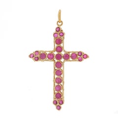Pendentif Croix en or jaune avec bourgeons en rubis 18k Round Faith