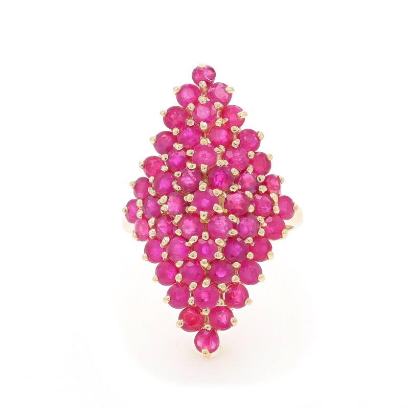 Taille : 7
Frais de taille : 2 1/2 tailles supérieures pour 35 $ ou 1 1/2 tailles inférieures pour 35 $.

Contenu du métal : Or jaune 14k

Informations sur les pierres

Rubis naturel
Traitement : Chauffage
Carat(s) : 5.39ctw
Coupe : Ronde
Couleur :