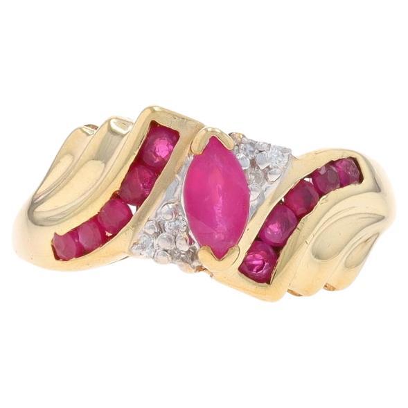 Bypass-Ring aus Gelbgold mit Rubin und Diamant, 10k Marquise und rund,88 Karat