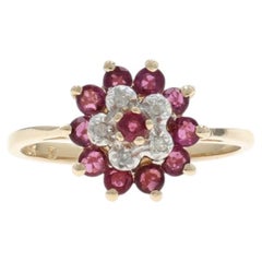 Gelbgold Rubin Diamant Cluster Halo Ring - 10k Runde .49ctw Floral