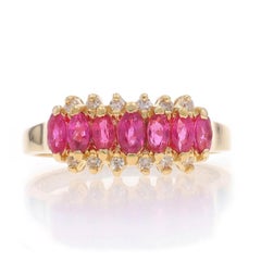 Anillo de oro amarillo con racimo de diamantes rubí - 14k Marquesa .78ctw