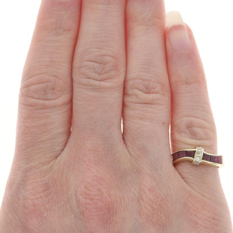 Square Cut Yellow Gold Ruby Diamond Curved Band - 14k Square .97ctw Ribbon Ring SZ 4 For Sale