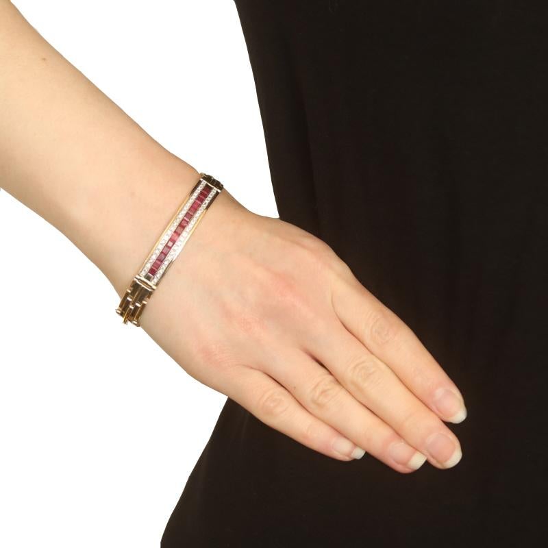 Taglio rotondo Bracciale a barre curve in oro giallo con diamanti e rubini 7 1/4