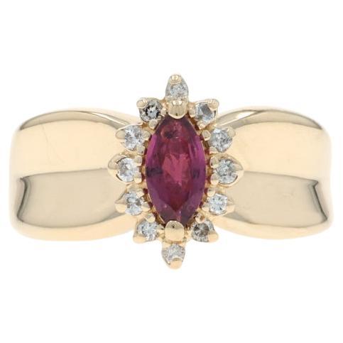 Bague en or jaune rubis diamant halo - 10k Marquise .65ctw Floral