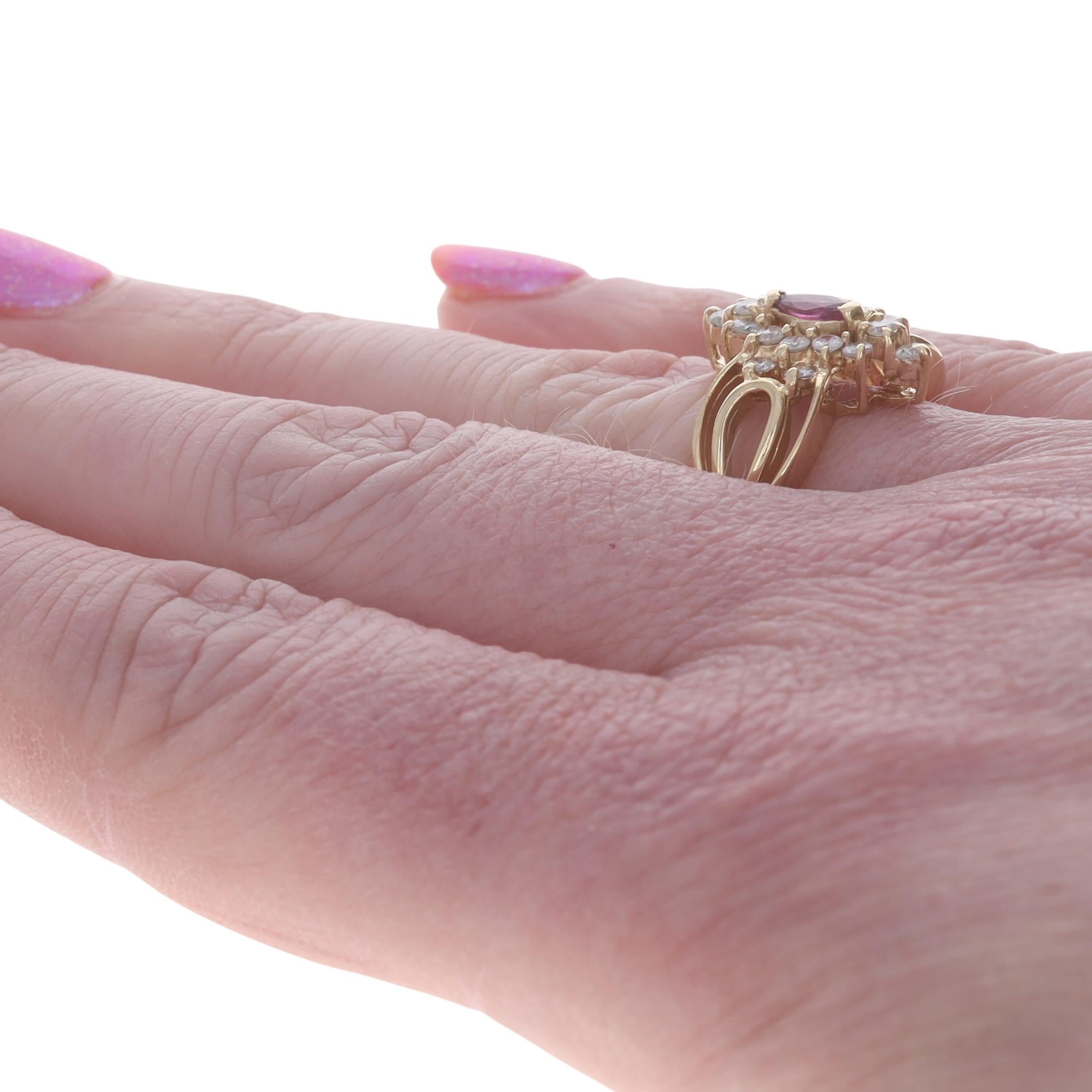 Gelbgold Rubin Diamant Halo Ring - 14k Marquise .85ctw Floral Damen im Angebot