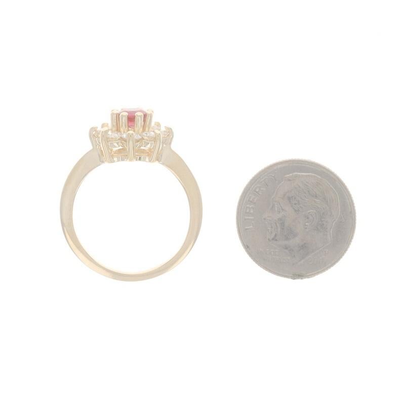 Anello a raggiera con rubino e diamante in oro giallo - 14k Fiore rotondo 1,37ctw in vendita 1