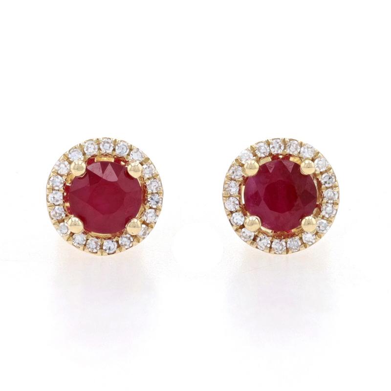 Contenuto del metallo: Oro giallo 14k

Informazioni su A. Stone

Rubini naturali
Trattamento: Riscaldamento
Carati: .62ctw
Taglio: Rotondo
Colore: rosso

Diamanti naturali
Carati: .08ctw
Taglio: Singolo
Colore: F - G
Chiarezza: VS1 - VS2

Carati