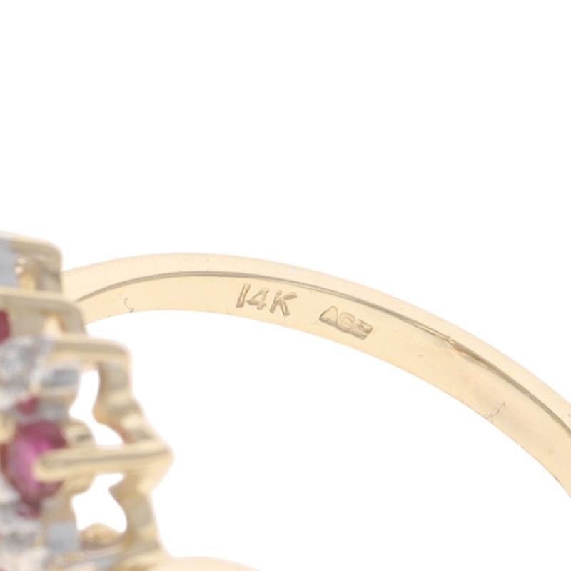 Bague en or jaune rubis diamant cœur - 14k Round .33ctw Love Wreath en vente 2