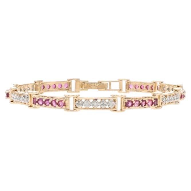 Bracciale in oro giallo con diamanti e rubini 7 3/4" 7 1/2" - 14k Round 3.85ctw in vendita